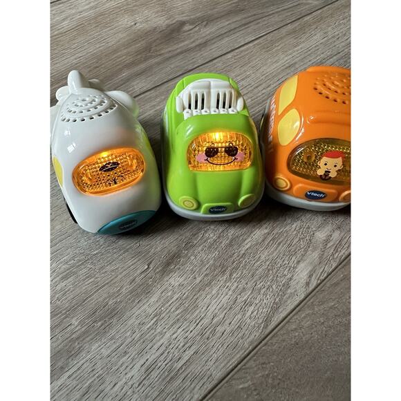 Vtech Go Go Smart Wheels - Airplane, Convertible, Dump Truck, Race Car and Van - Picture 2 of 7